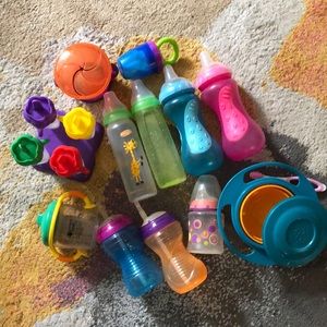 Baby and Toddle Bottles, Sippy Cups, Dora plate, & Snack Cups (10)